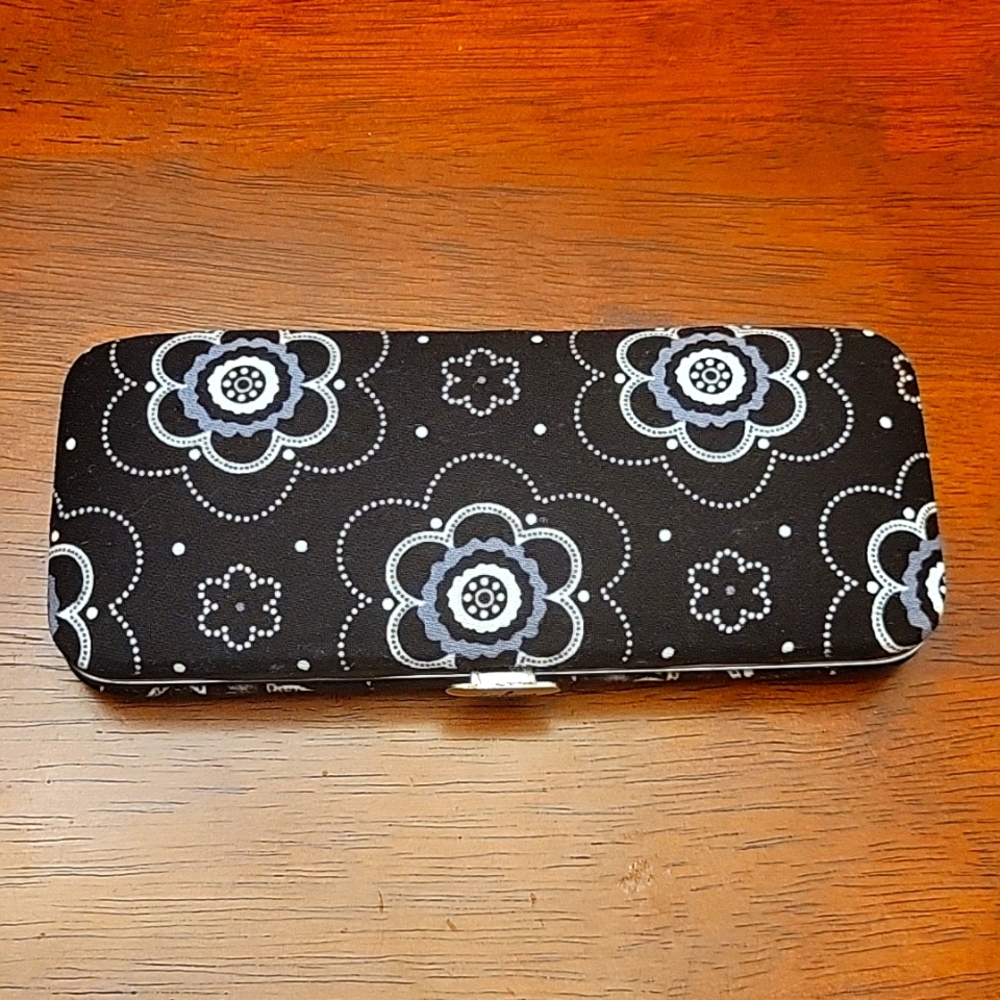 Thirty-one manicure set